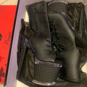 Black Faux Leather/clear-black Matte